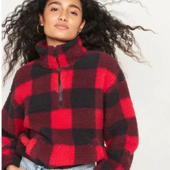 Old Navy Red and Black Plaid Fleece Pullover - Picture 1 of 7